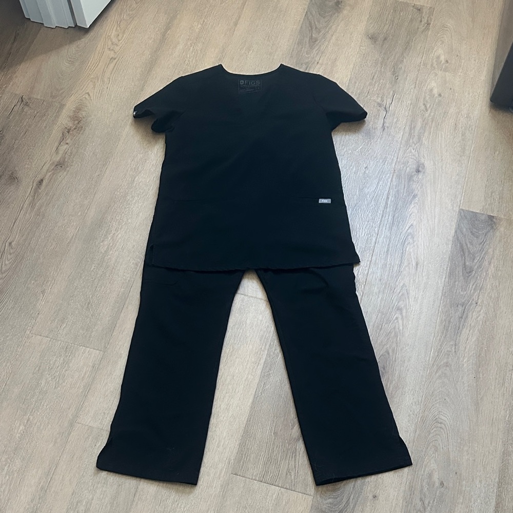 Women’s Figs Scrub Set